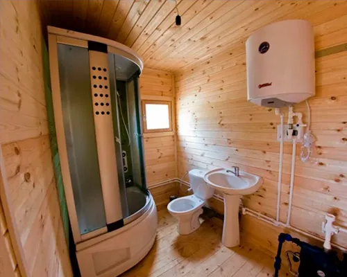 Пристройка санузла к дому